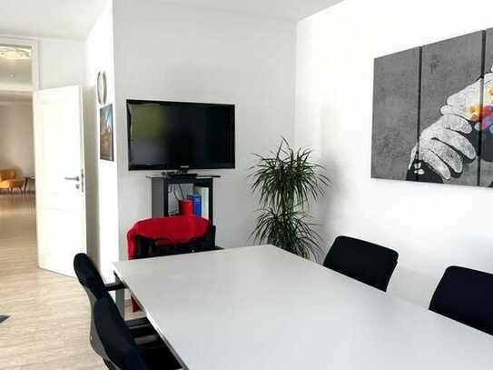 TOP-Lage! Moderne Bürofläche mit Loggia in begehrter und attraktiver Lage im Zentrum von Oldenburg
