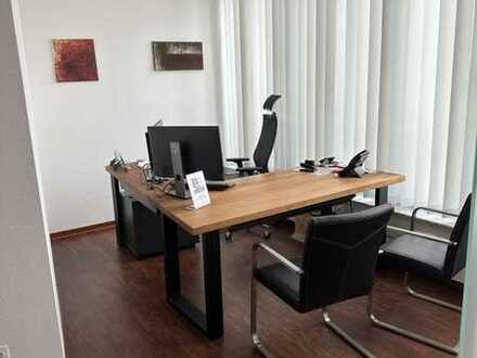 106 qm modernes Büro in Schwetzingen, ab 01.04.2024 frei, 4 Räume, Küche, 2 WCs, prov.-frei