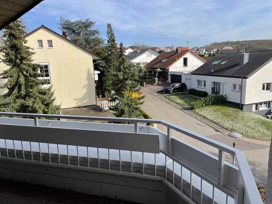Lichtdurchflutet 2 Zimmer Wohnung im ländlichen Bereich