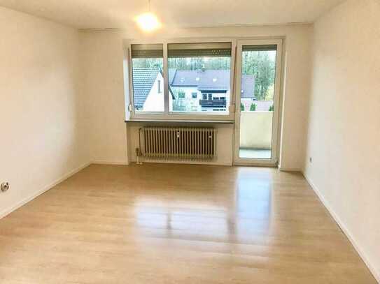 Gepflegte & lichte 3-Zimmer-Wohnung mit eigenem Garten, Terrasse & großem Südwestbalkon, ca. 88,6 qm