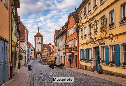 Wohn- und Gaststättengebäude mit 2 Garagen + provisionsfrei +