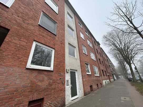 frisch sanierte Souterrainwohnung mit Terrasse