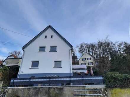 Bald frei !! Große Wohnung mit Terrasse und Einbauküchenzeile in Stromberg-Stadt