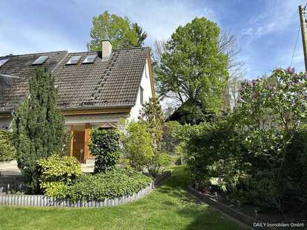 Traumhafte Doppelhaushälfte (Bj1992) m. Keller auf Sonnengrundstück in Kladow! 158 m² WNfl., 4 -6 Zi