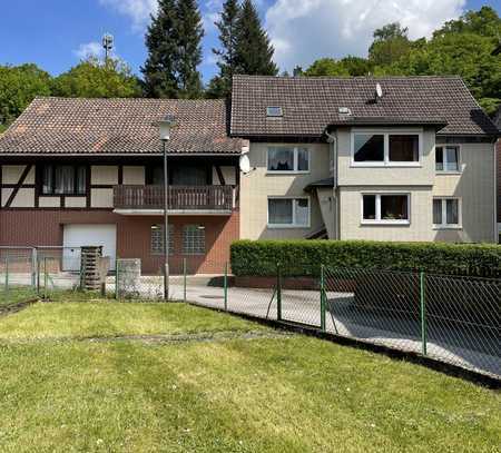 Günstiges 7-Zimmer-Einfamilienhaus in Heinade