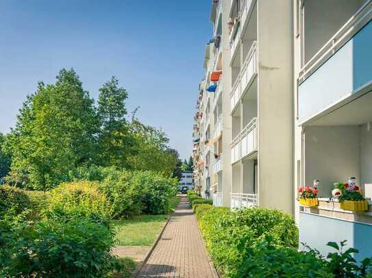 4-Raum-Wohnung mit Balkon und den Spielplatz im Wohnumfeld