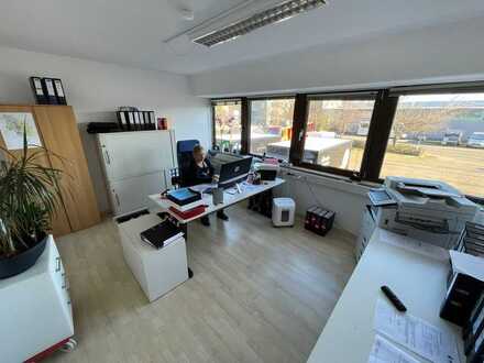 Büro Etage in Köln-Lövenich mit guter Anbindung