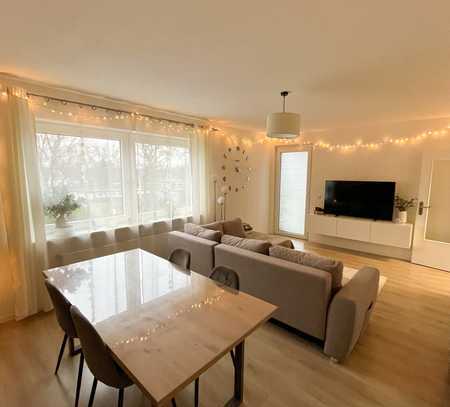 Stilvolle, neuwertige 4-Zimmer-Wohnung mit Balkon und EBK in Gelsenkirchen