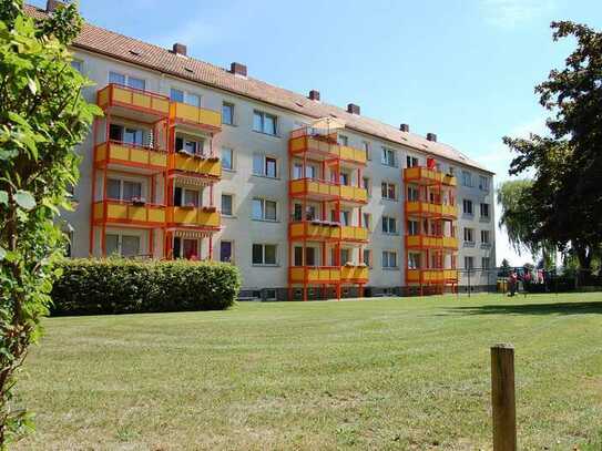 Gepflegte Wohnanlage in Löbau SÜD 3 Raumwohnung mit Balkon!!! (60m²)