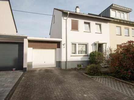 Charmantes Einfamilienhaus mit Garten & großer Terrasse in Lachen-Speyerdorf | Reserviert