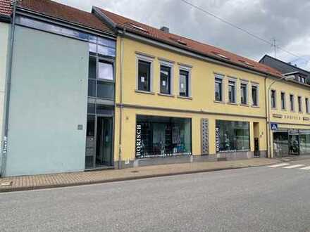 Gepflegtes Wohn- und Geschäftshaus in zentraler Lage von Illingen