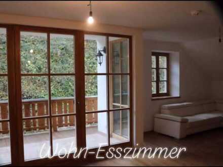 Perle im Chiemgau.. Denkmalgeschützt. Wohnung mit Balkon in Bergen nähe Hochfelln