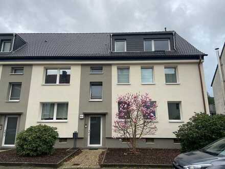 Tolle 3,5 Raum Wohnung mit Balkon in Essen Bergerhausen