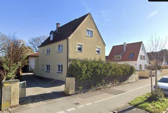 Mehrfamilienhaus in Waldperlach mit 3 Wohnungen ggf Baugenehmigung Doppelhaus / Villa