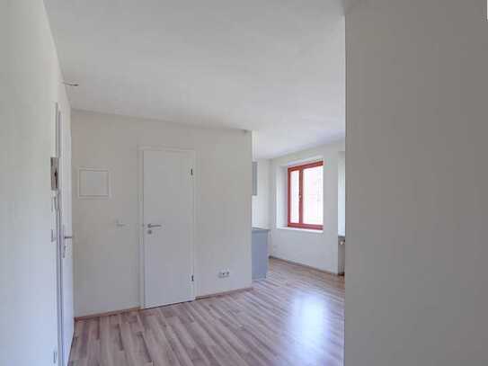 gz-i.de: Sonniges Apartment mit Badewanne!