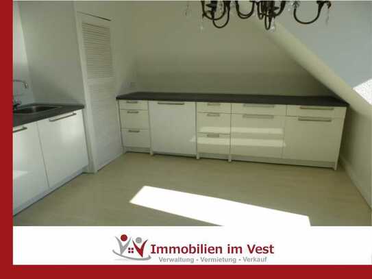 ***Neu im Angebot*** wunderschöne Dachgeschosswohnung im Jugendstilhaus