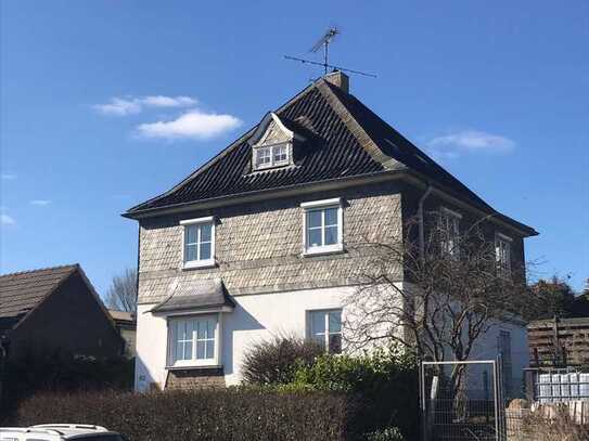 Einfamilienhaus mit Garage und Stellplatz in Eipringhausen