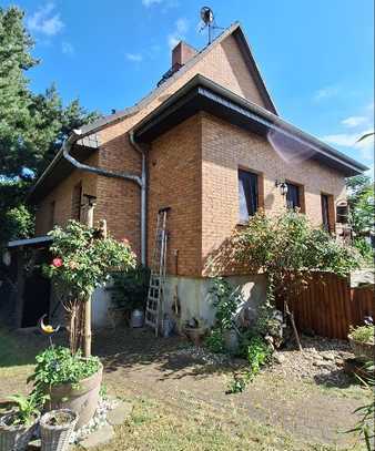 Freistehendes Einfamilienhaus mit Doppelcarport in ruhiger Lage in Magdeburg Ottersleben