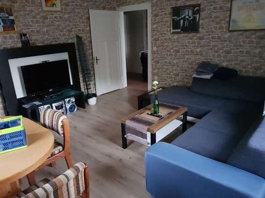 Günstige 4-Zimmer-Wohnung mit Balkon in Oberode