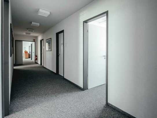 Schöne Büroflächen nahe Universität Kassel zu vermieten ++++