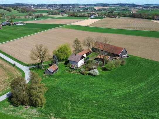 Ältere Hofstelle in absoluter Alleinlage, ideal für Ruhesuchende und Tierhalter