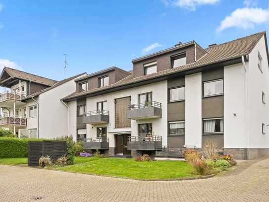 Sonnige Aussichten in Dormagen-Rheinfeld – Charmante Dachwohnung mit großem Balkon und Garage