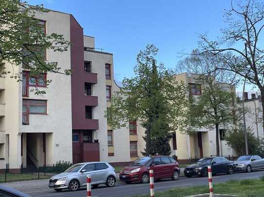 BERLIN-Reinickendorf: vermietete 2-Zimmer-ETW