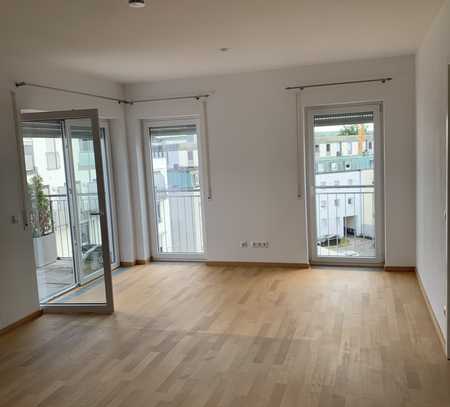 Exklusive 2-Zimmer-Penthouse-Wohnung mit Einbauküche in Weiden