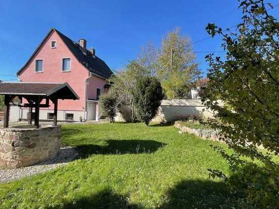 Viel Platz im Haus und im schönen Garten