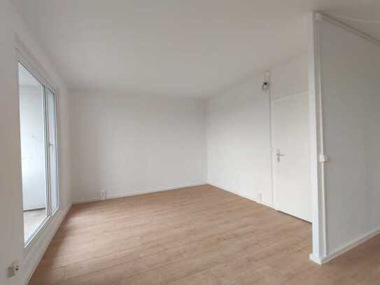 3-Raumwohnung in ruhiger Lage + Laminatboden + Einbauküche