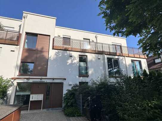 Hochwertige, moderne, große 3- Zimmer Wohnung in München Solln