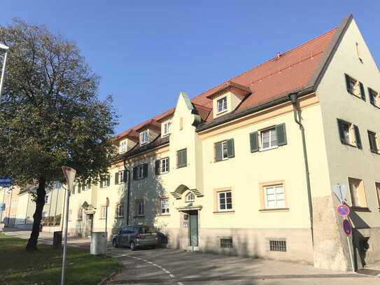 Wohn-Highlight! Außergewöhnliche 3-Zimmer-Maisonettewohnung in Traunstein/Zentrum