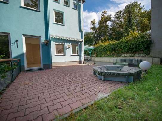 160 m² Nutzfläche - Eigener Zugang (Haus im Haus) -- 4 Zimmer Wohnung inkl. Terrasse