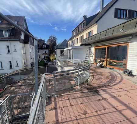 Rohdiamant in zentrumsnahe Lage in Tübingen - große Wohnung mit viel Gestaltungspotential