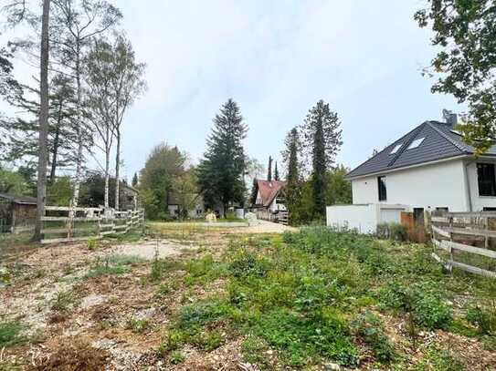 Attraktives Baugrundstück mit Baugenehmigung in zentraler Lage von Baldham – sofort bebaubar!