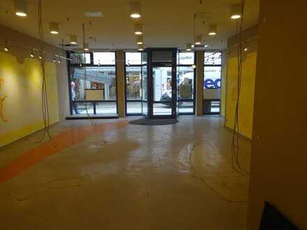 Sofort frei !! Zweigeschossiges Ladengeschäft in 1A Lage in der Fußgängerzone