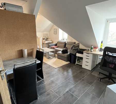 Stilvolle möblierte 1-Raum-Dachgeschosswohnung in Münster