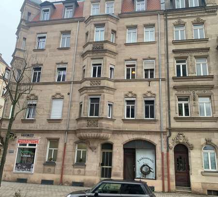 Schöne 3-Zimmer-Jugendstil-Wohnung mit Balkon in der Nähe des Stadtparks