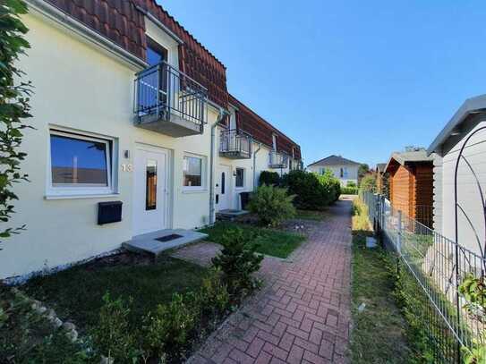 Saniertes Reihenhaus hinter Loewe-Center, BJ 2006, 4 Zi., überd. Terrasse, Süd-Garten,Stellplatz