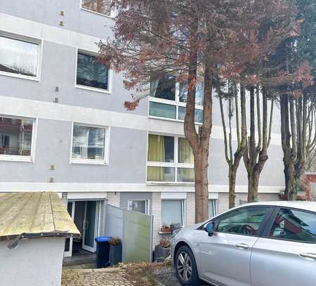 Neuwertige 3 Zimmer Wohnung mit Stellplatz und Terrasse im Zooviertel Wuppertal.