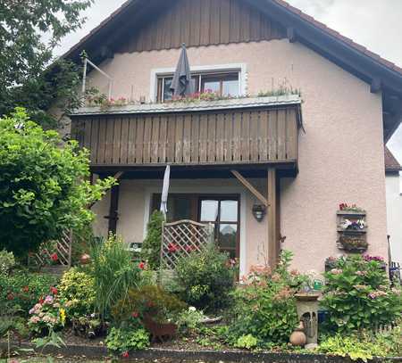 2,5-Zimmer-Wohnung mit Terrasse und Garten in Riedenburg im Altmühltal