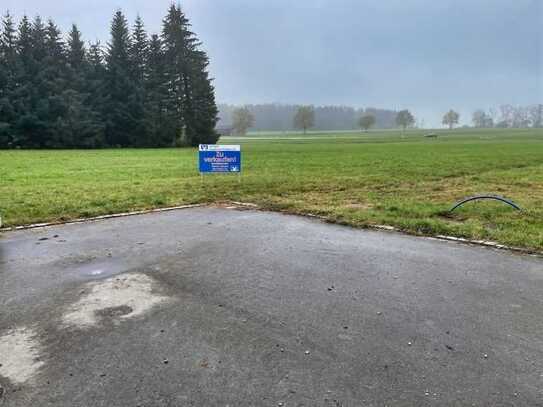 BAUPLATZ AM ORTSRAND - OHNE BAUZWANG