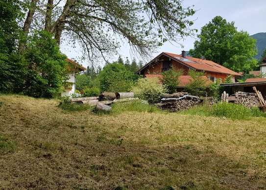 Einmalige Gelegenheit ! Traumhaftes Grundstück mit Wald für Einfamilien- oder Doppelhaus von privat