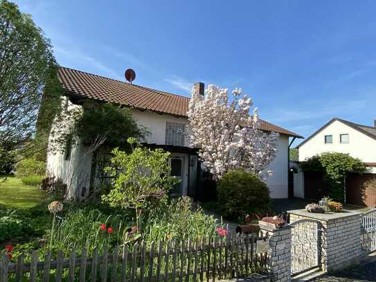 Geräumiges Einfamilienhaus in der Nähe von Regensburg