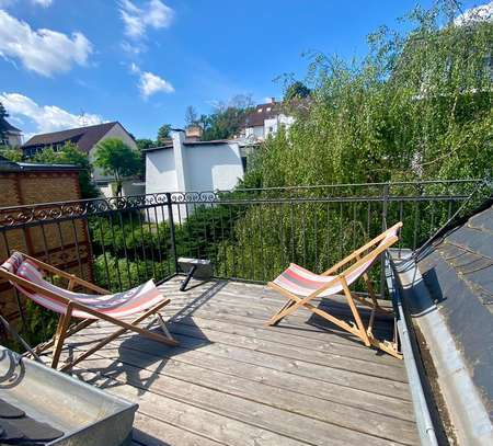 Charmante Dachgeschosswohnung mit Blick über das Nerotal