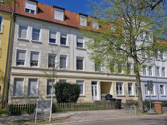 Helle 3-Raum-Dachgeschosswohnung mit Balkon