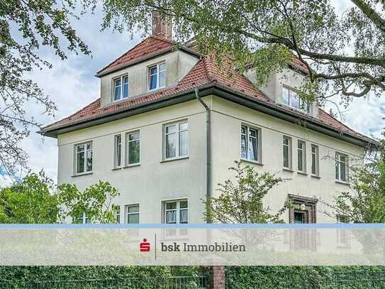 Investment: Mehrfamilienhaus mit möglicher Neubaureserve