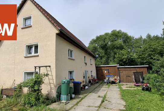 Einfamilienhaus mit Nebengelass und großem Grundstück in Wölkau