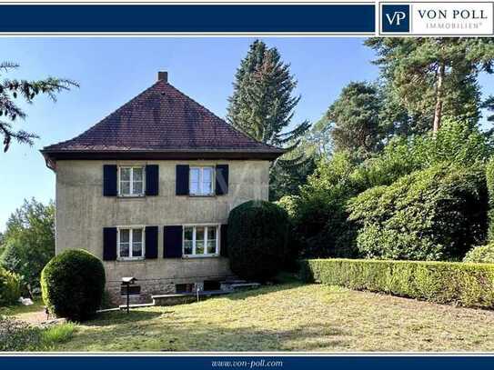 Historische Einfamilien-Villa mit parkähnlichem Grundstück in Hellerau