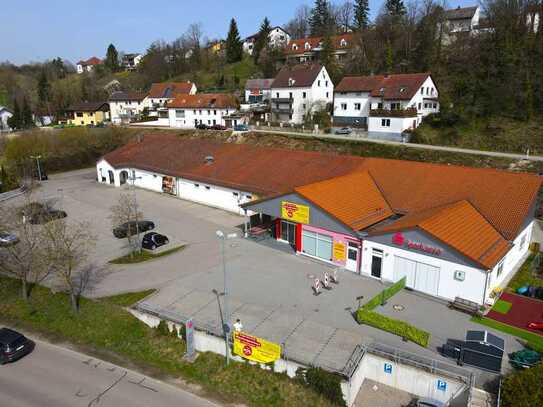 DER PLATZHIRSCH IN BERATZHAUSEN! EINZELHANDELSIMMOBILIE, DIE GEWINN GARANTIERT!